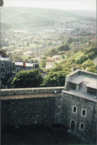 dover10.jpg (28545 bytes)